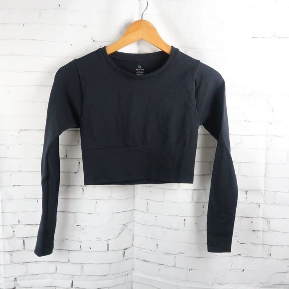aerie Tops - OFFLINE BY AERIE BLACK LONG SLEEVE CREW NECK STRETCH CROPPED TOP SIZE XS